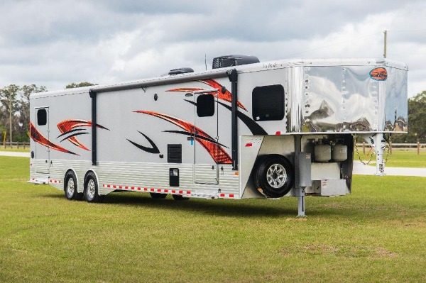 New-2019-Sundowner-2286GM-425-Toy-Hauler