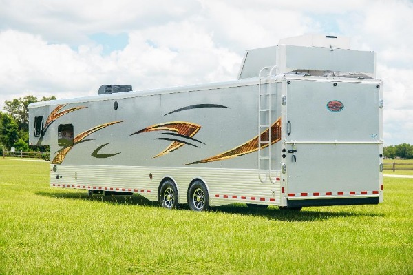 New-2019-Sundowner-1786GM-42-Toy-Hauler