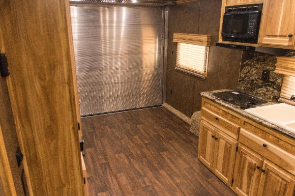 New-2019-Sundowner-26860MBP-26-Toy-Hauler