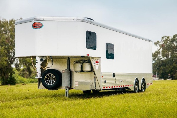 New-2019-Sundowner-1786GM-34-Toy-Hauler