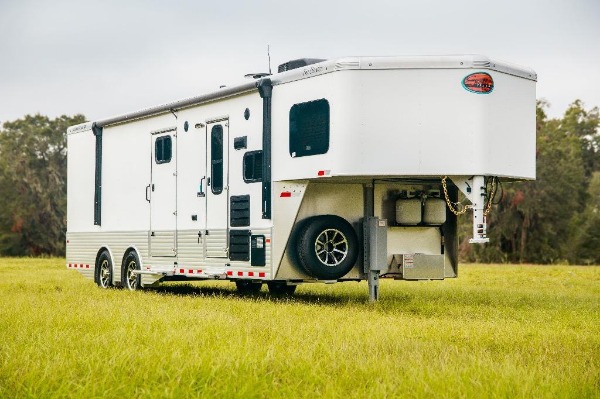 New-2019-Sundowner-1786GM-34-Toy-Hauler