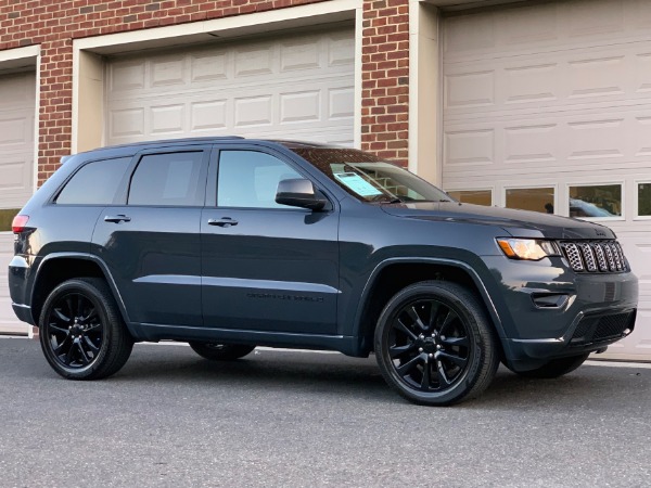 Used-2018-Jeep-Grand-Cherokee-Altitude