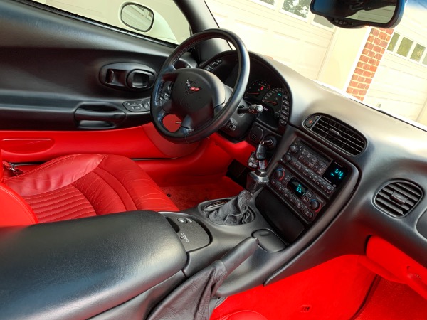 Used-2002-Chevrolet-Corvette-Coupe